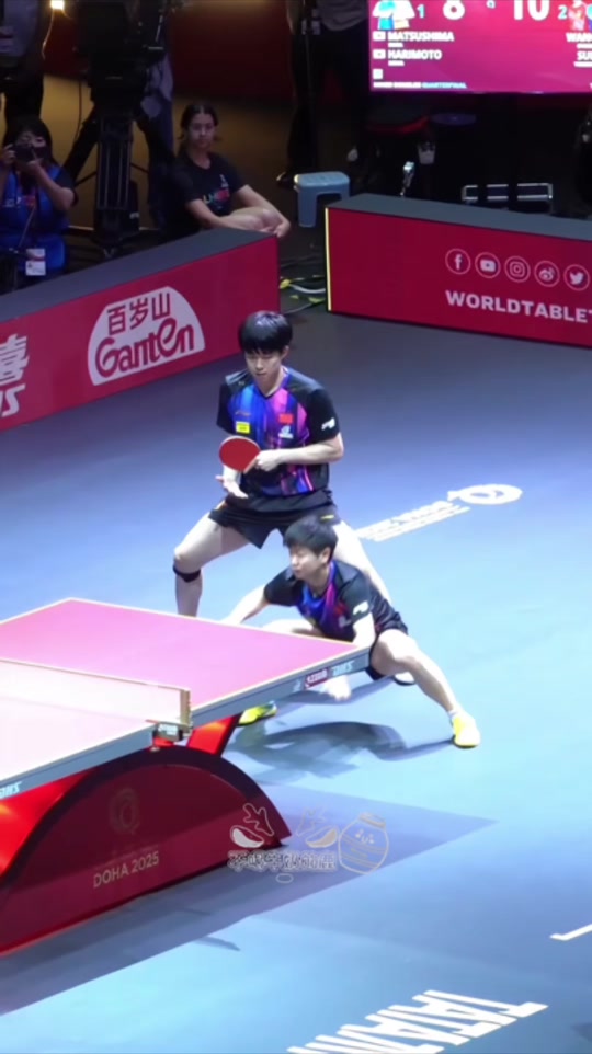 乒乓球赛场再起风云：天山青龙队惊险晋级天山火狐队，赛场气氛火爆韧性与执行并存的简单介绍